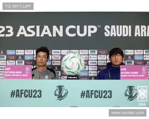 韩国国奥主帅李敏成病缺发布会